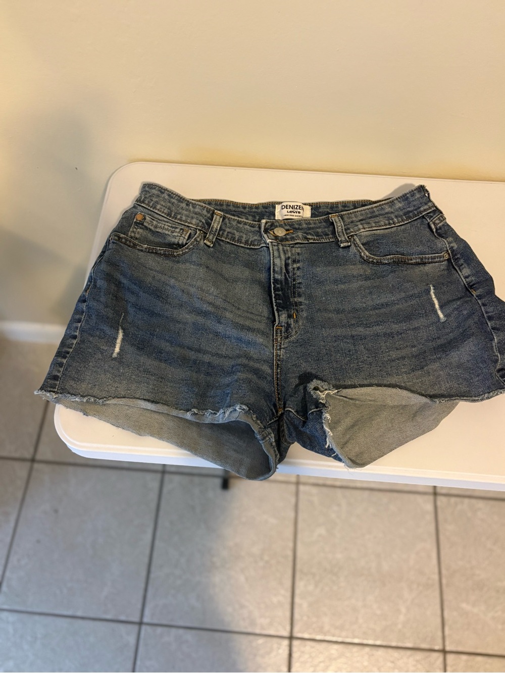 Denizen from Levi's High-Rise Distressed Denim Shorts - Blue size 14